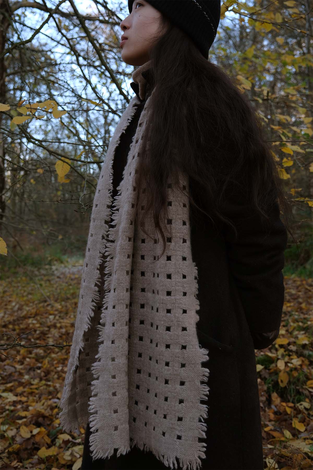 Oats & Rice Waffle Cashmere Scarf | Latte Brown