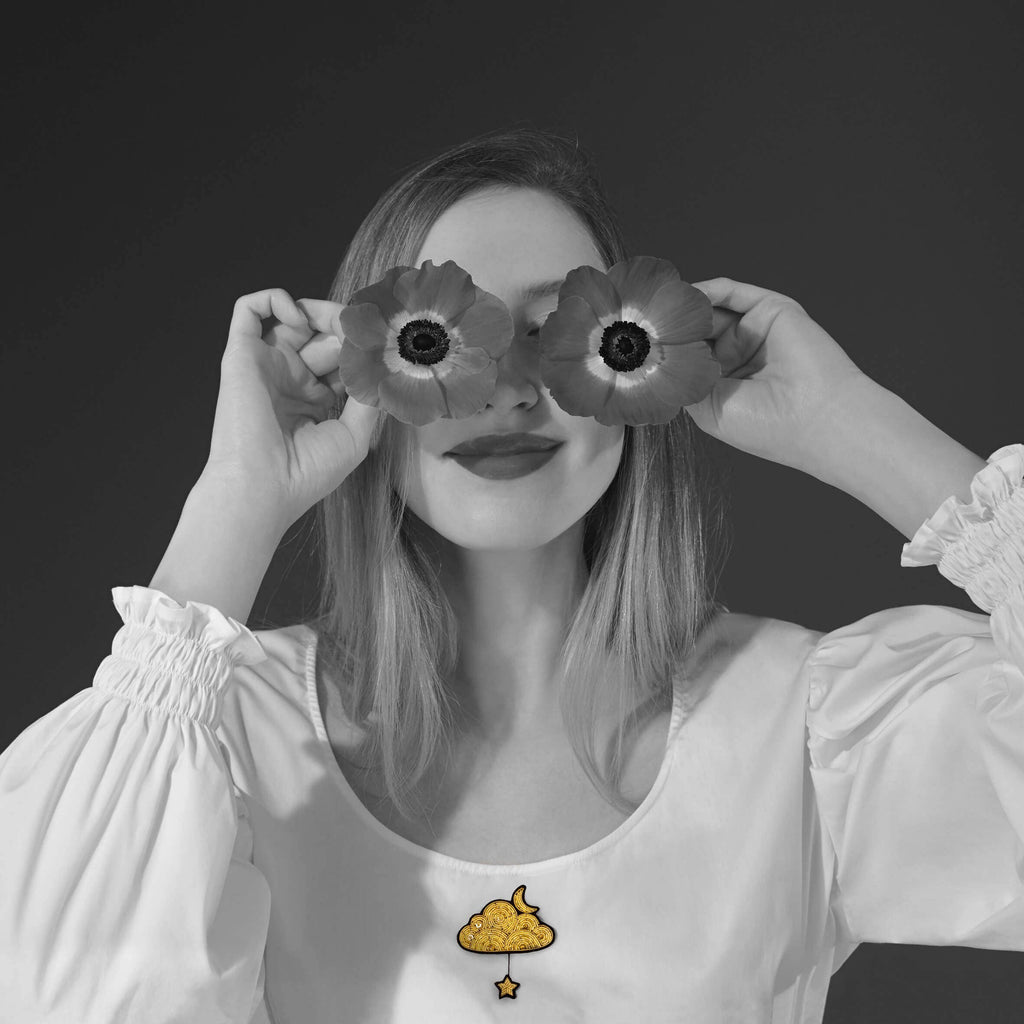 Macon & Lesquoy - Brooch - Golden Cloud and Star