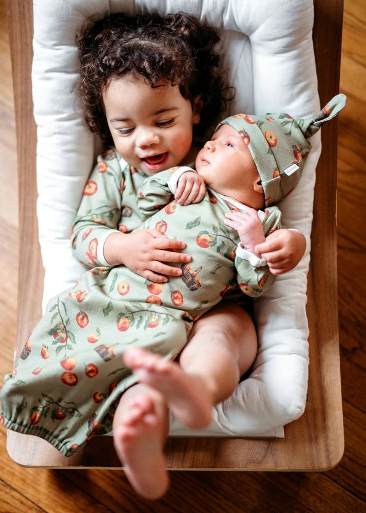 Milkbarn Organic Cotton Newborn Gown & Hat Set | Apple Orchard