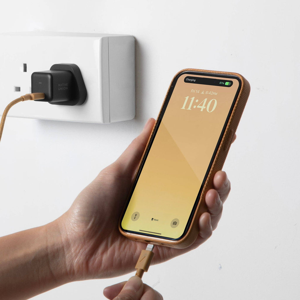 Native Union Paris - Fast GaN Charger PD 30W: US/CA Plug / Black