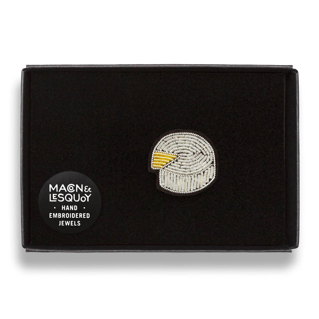 Macon & Lesquoy - Brooch - Camembert