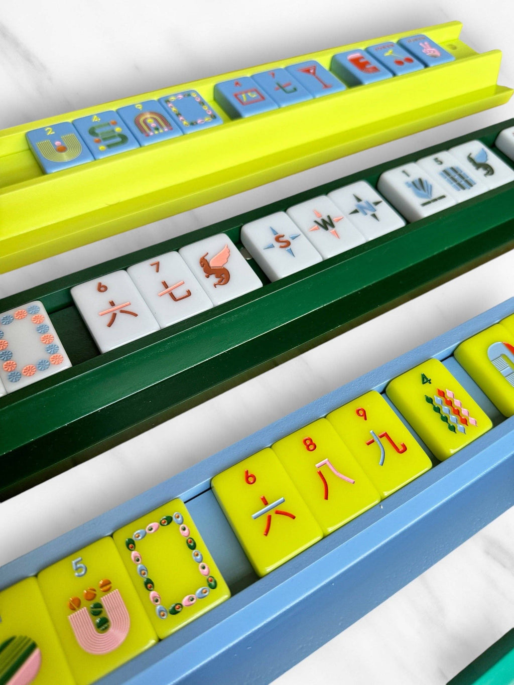 Peace Love Mahjong - Mahjong Racks + Pushers (Set of 4) | White