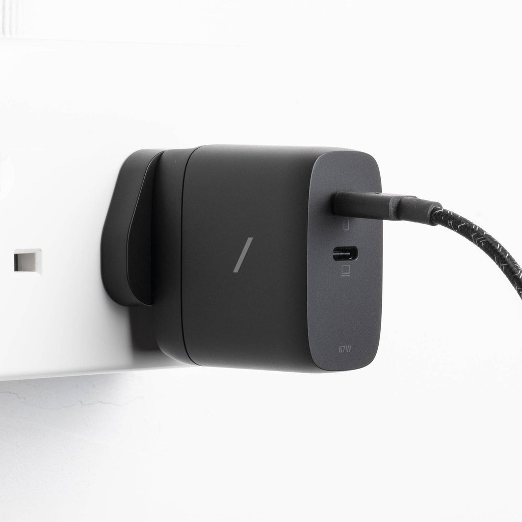 Native Union Paris - Fast GaN Charger PD 67W: Black