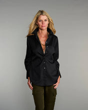 Load image into Gallery viewer, Claridge + King - The Mod in Pitch-Black Poplin: Black / XS
