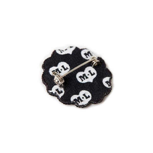 Macon & Lesquoy - Hand embroidered brooch - Mini Daisy