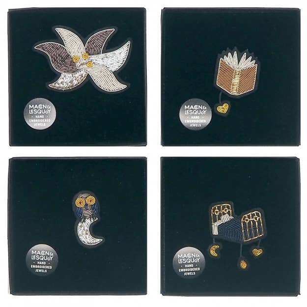 Macon & Lesquoy - Brooch - Looking for the Book