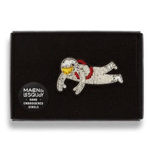 Load image into Gallery viewer, Macon &amp; Lesquoy - Brooch - Cosmonaut
