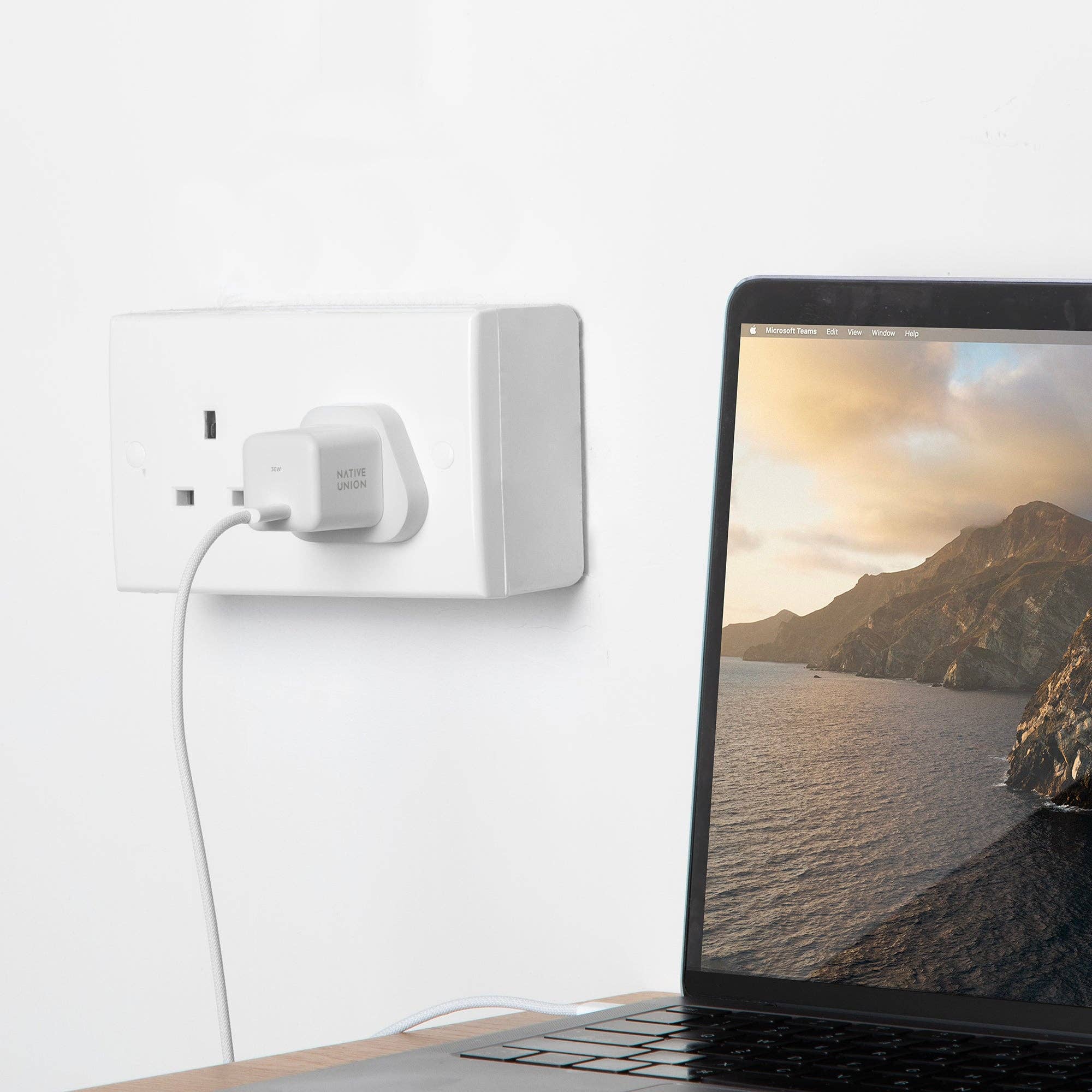 Native Union Paris - Fast GaN Charger PD 30W: US/CA Plug / Black