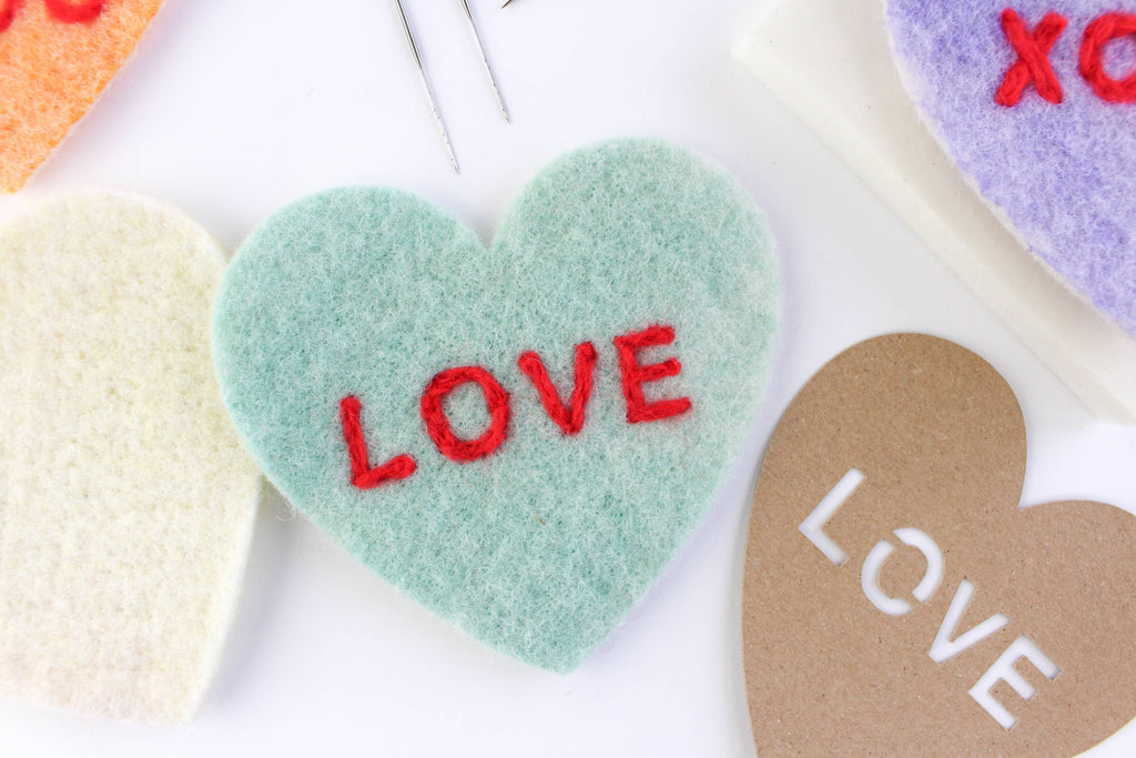 Sheep Creek Studio - Candy Heart Felting Craft Kit: Single Maker Kit (1 foam pad and 2 Needles)
