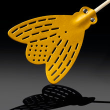 Load image into Gallery viewer, Essey Tarmo Likki Fly Swatter | Tan
