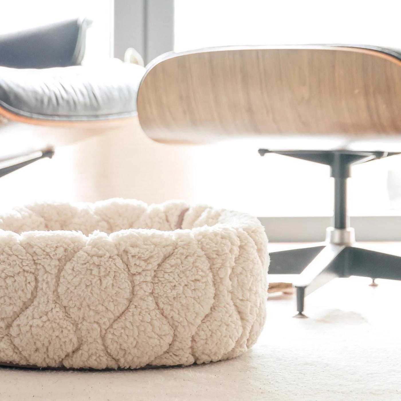 Lambwolf Collective - TAART // Dog Bed - Plum