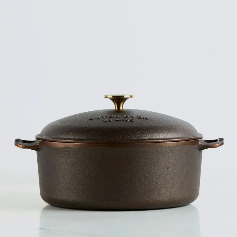 Smithey Ironware Company - 7.25 Quart Dutch Oven