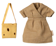Load image into Gallery viewer, Maileg Mum Mouse - Light Brown
