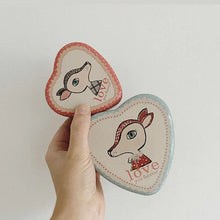 Load image into Gallery viewer, Maileg Love Tin Hearts Set - Bambi
