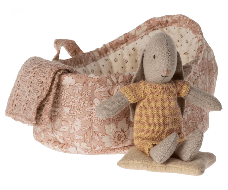 Bunny in Carry Cot Micro - Marigold