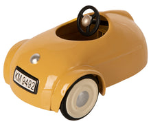 Load image into Gallery viewer, Maileg Mouse Car with Garage - Yellow
