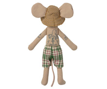 Load image into Gallery viewer, Maileg Beach Mouse - Dad in Cabin de Plage
