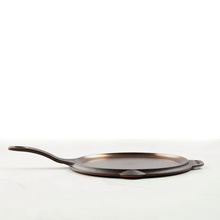 Load image into Gallery viewer, Smithey Ironware Company - No. 10 Flat Top Cast Iron Griddle
