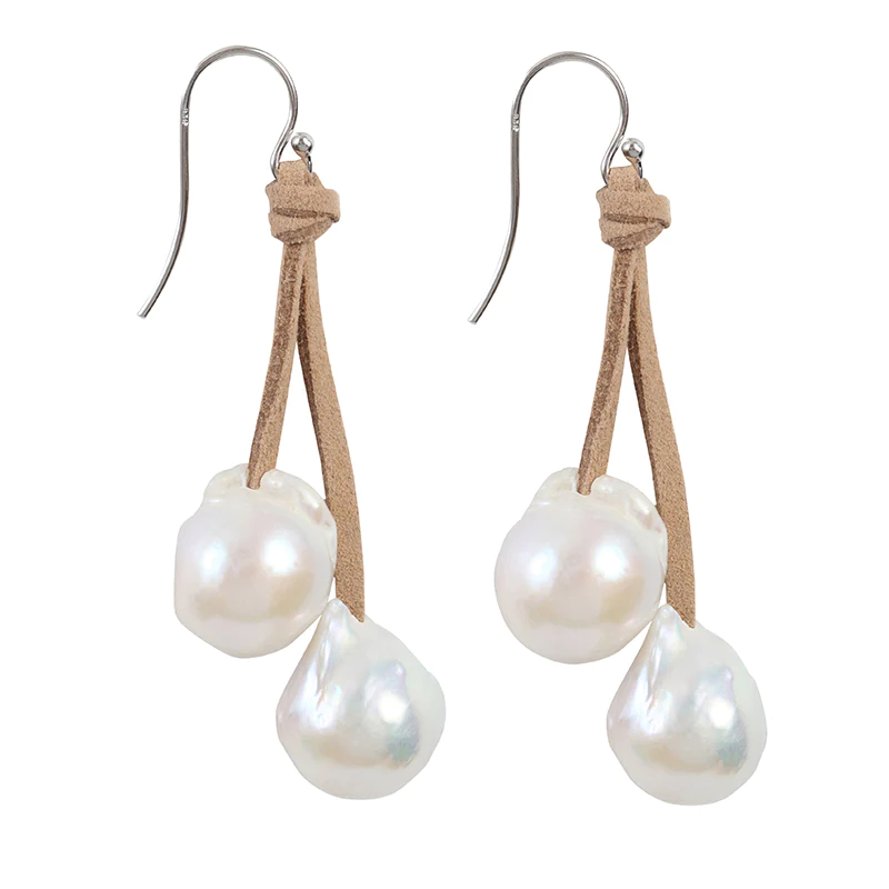Knotty Earrings White/Tan